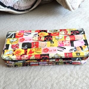 Colorful Graphic Women's Clutch